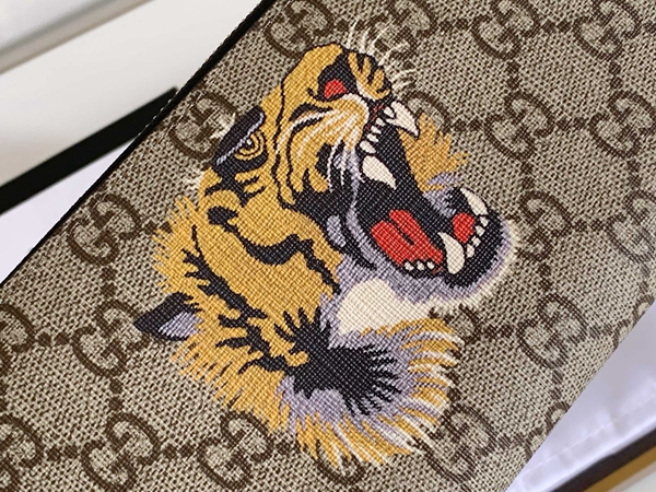 グッチ財布コピー側面デザイン